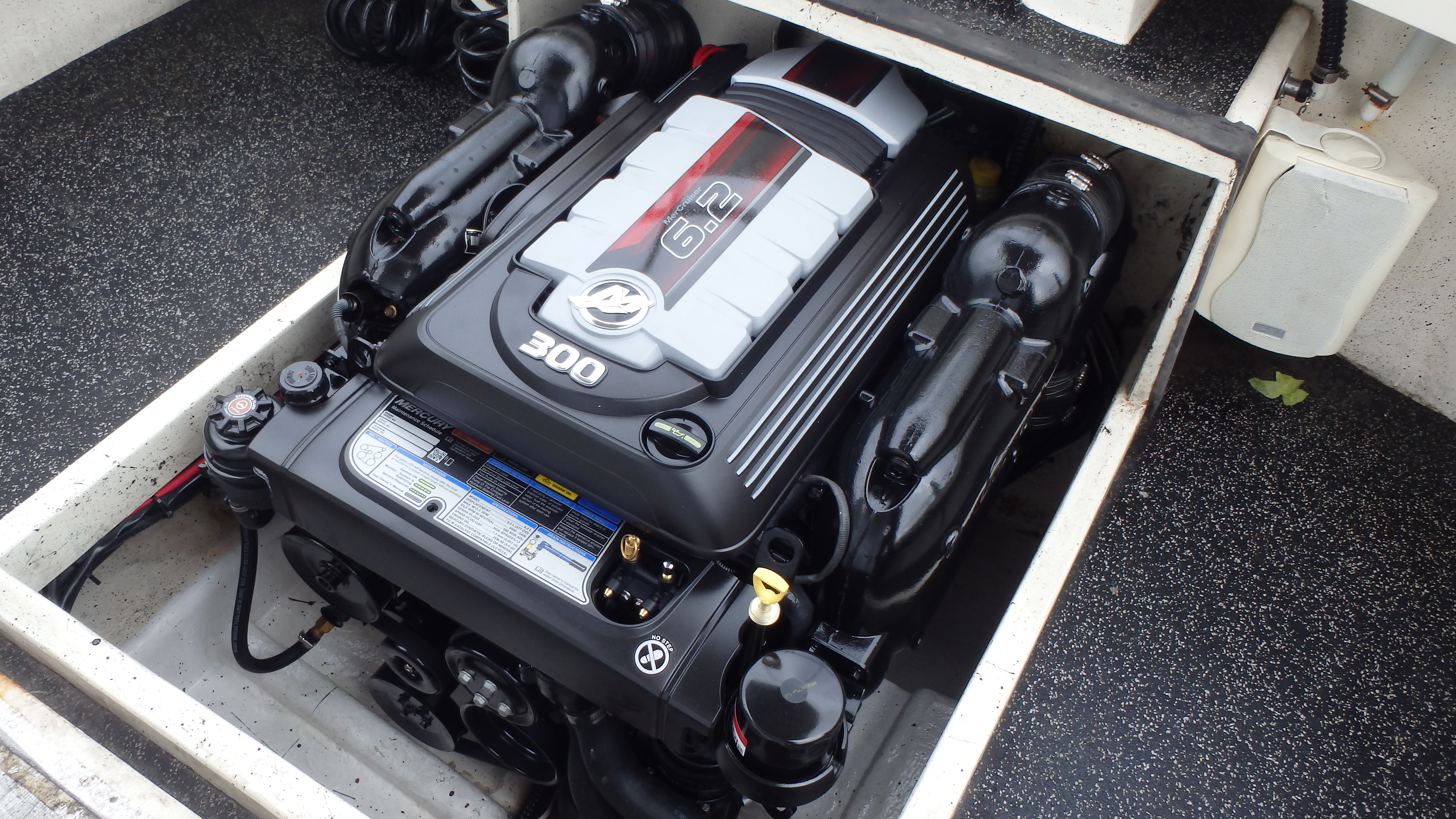 Mercruiser 6.2L 300hp Fuel Injected engine into Chivers Safari Hitech Marine