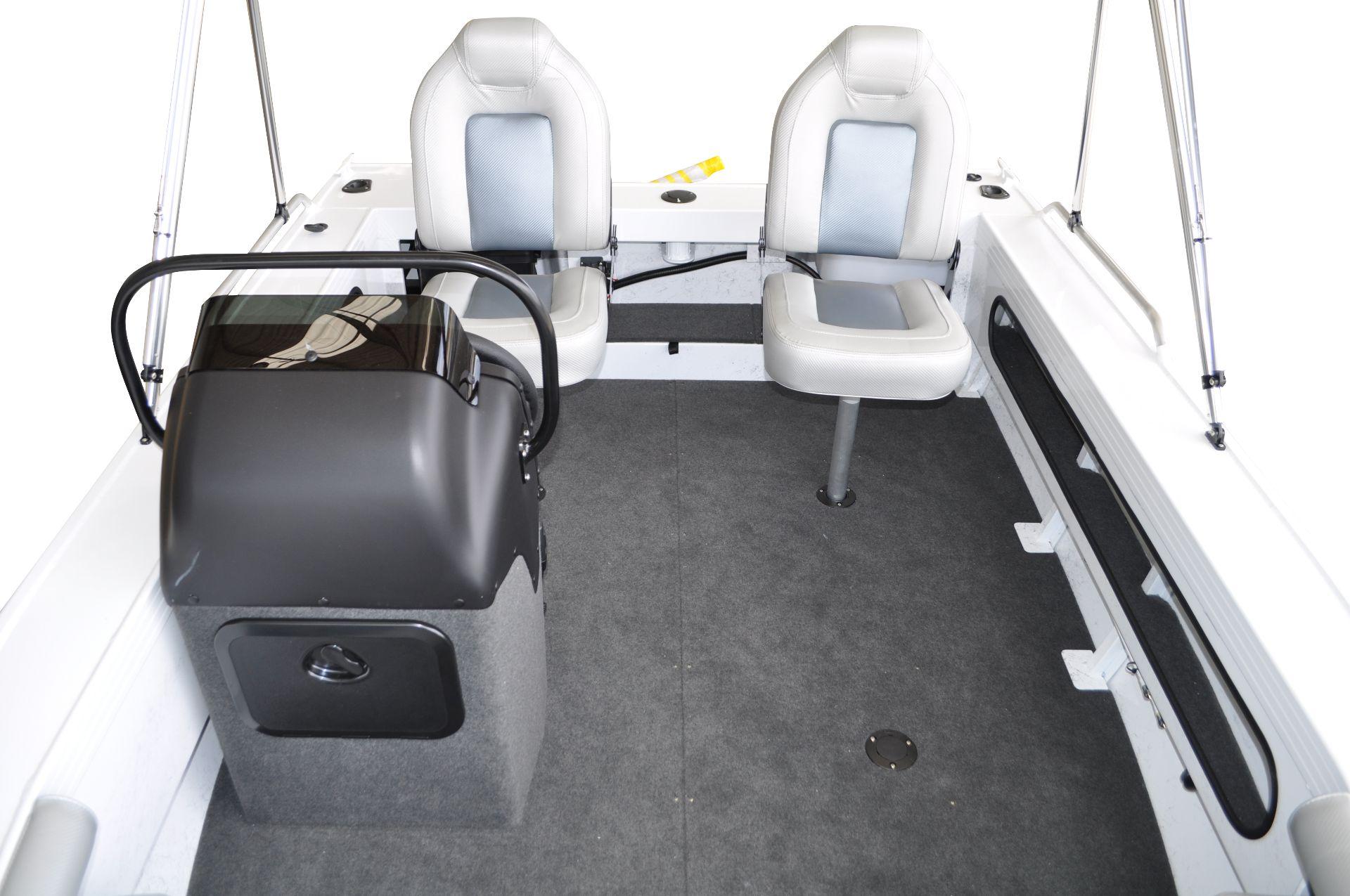Stacer 449 Crossfire Side Console (SC) Hybrid Fishing Boat / Bowrider