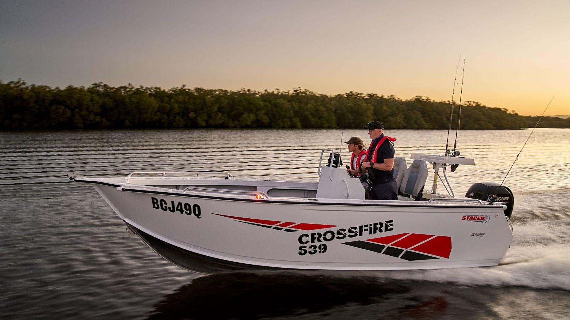 Stacer 539 Crossfire Side Console (SC) Hybrid Fishing Boat / Bowrider