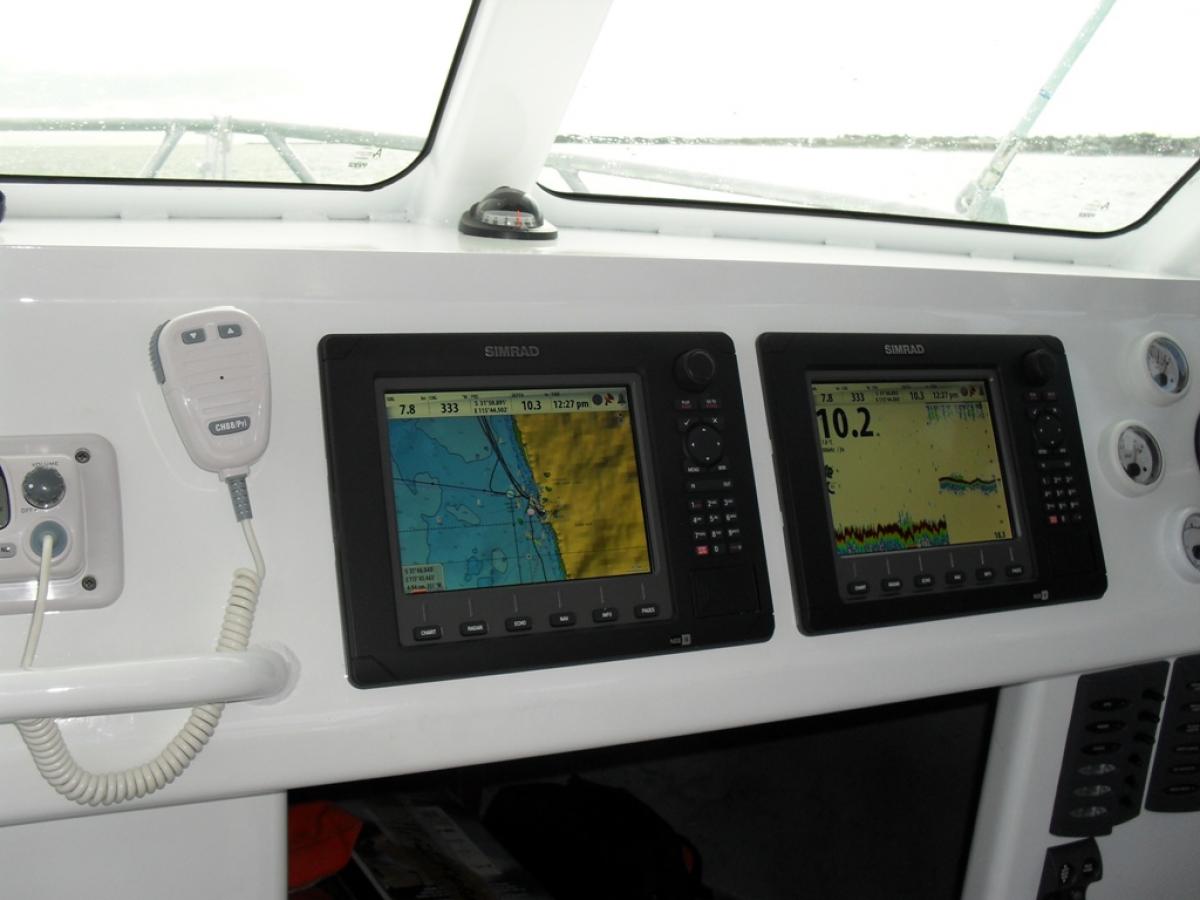 Simrad Twin screen fit out by Hitech Marine
