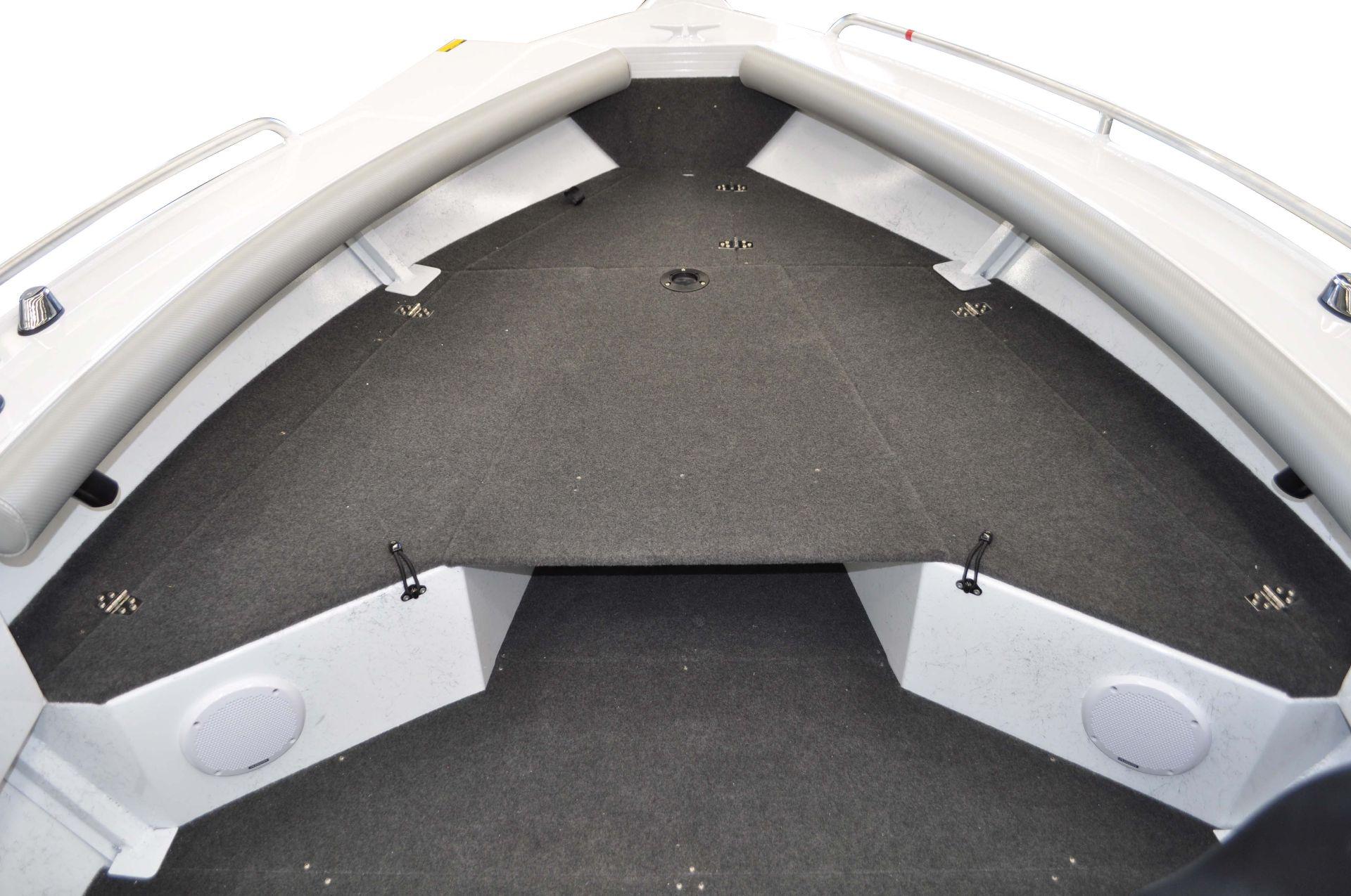 Stacer 499 Crossfire Side Console (SC) Convertible Bowrider / Fishing Boat Sales Perth WA Hitech Mar