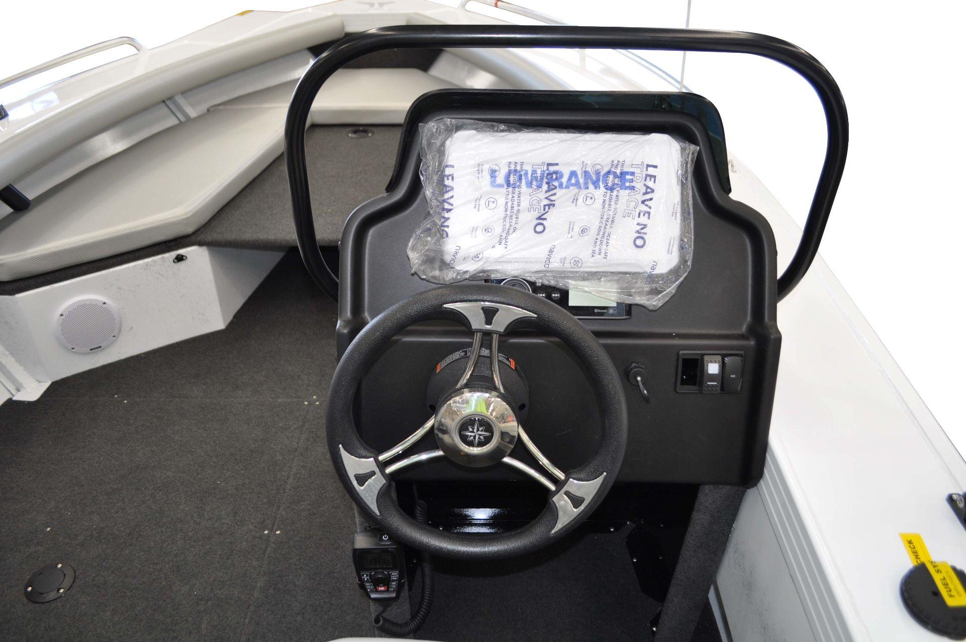 Stacer 499 Crossfire Side Console (SC) Convertible Bowrider / Fishing Boat Sales Perth WA Hitech Mar