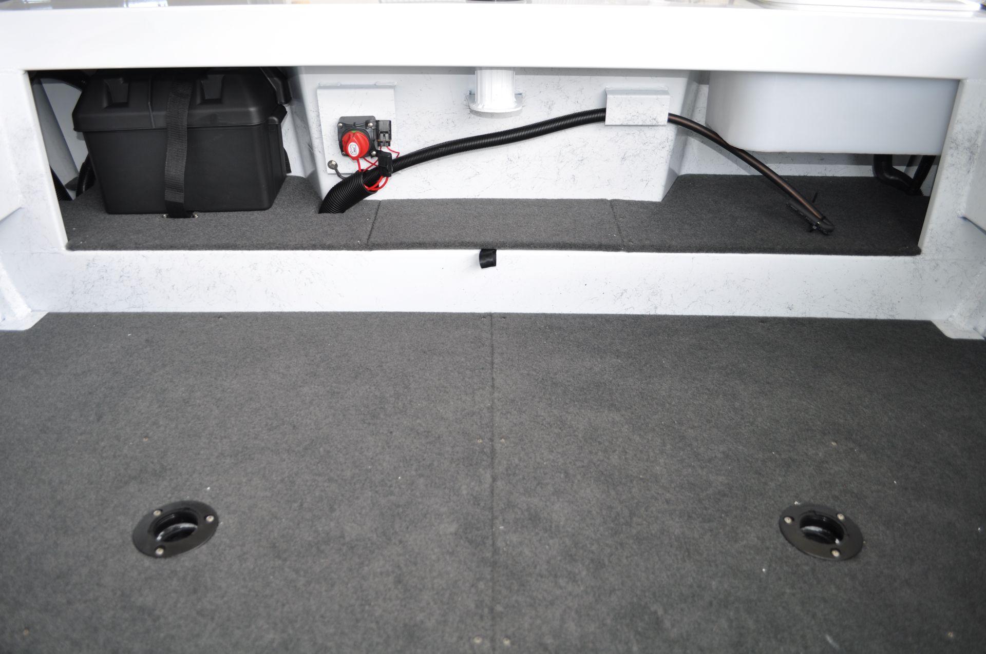 Stacer 449 Crossfire Side Console (SC) Hybrid Fishing Boat / Bowrider