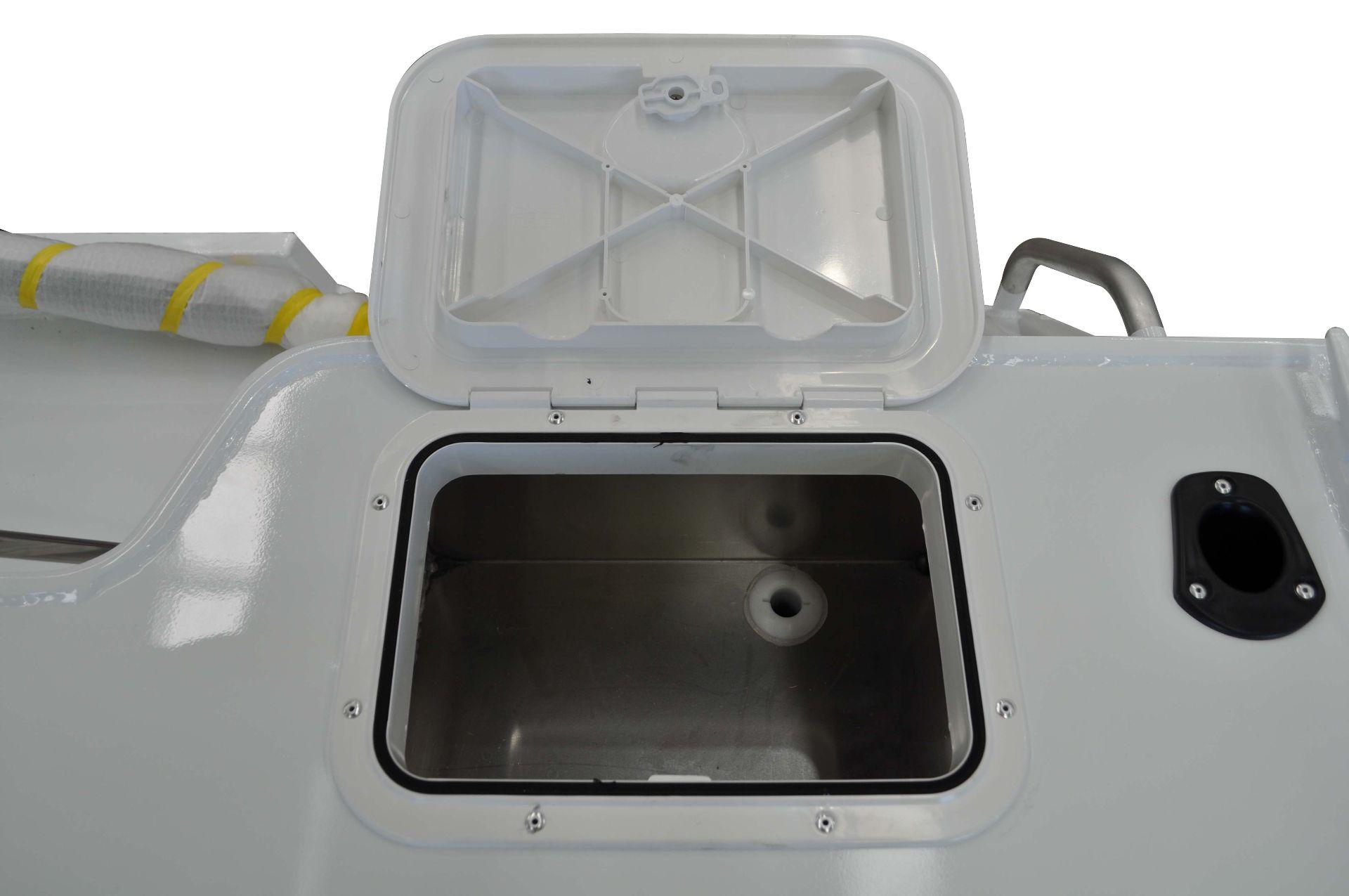 Stacer 499 Crossfire Side Console (SC) Convertible Bowrider / Fishing Boat Sales Perth WA Hitech Mar