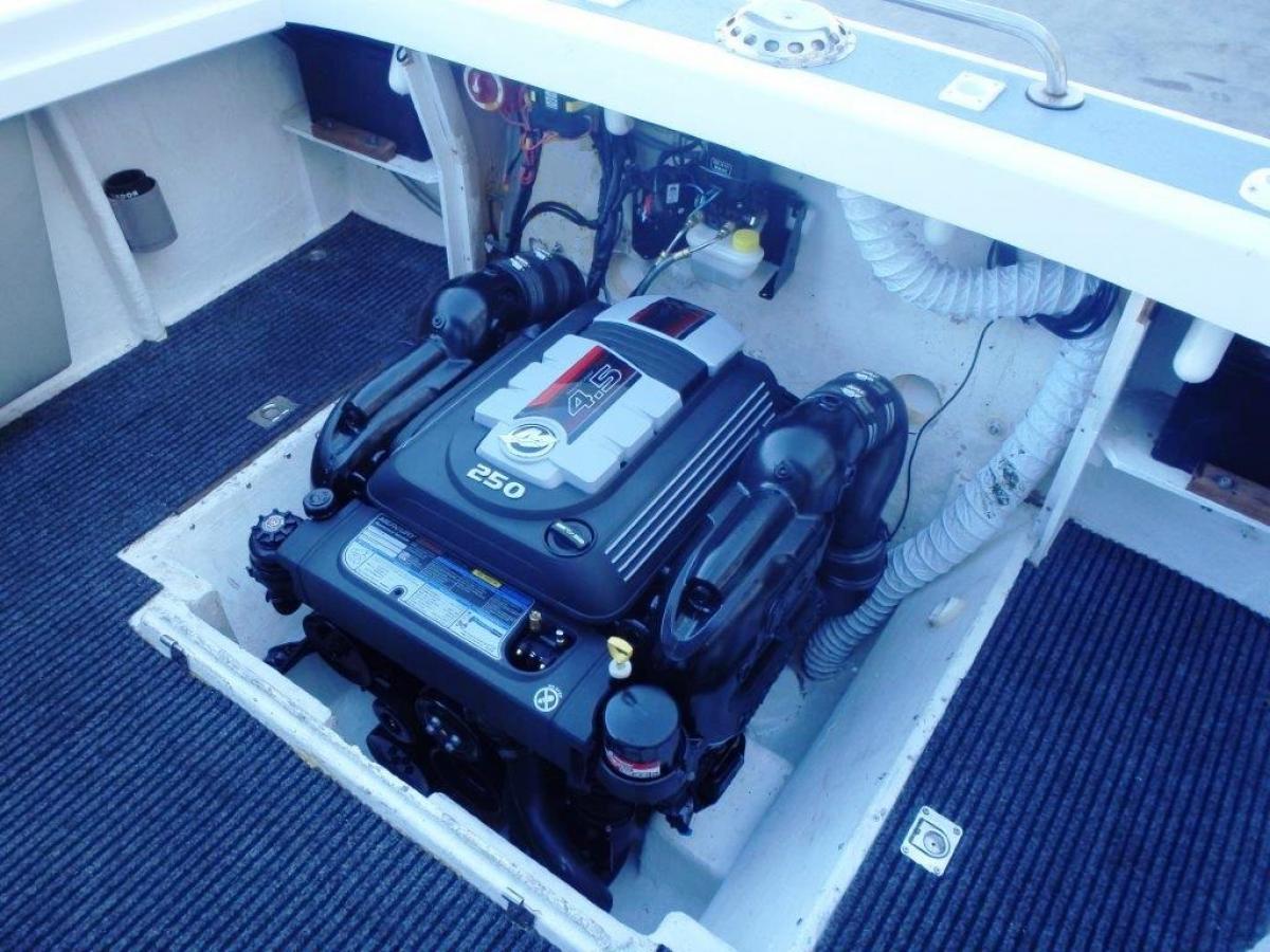 Mercruiser 4.5L V6 MPI 250 HP