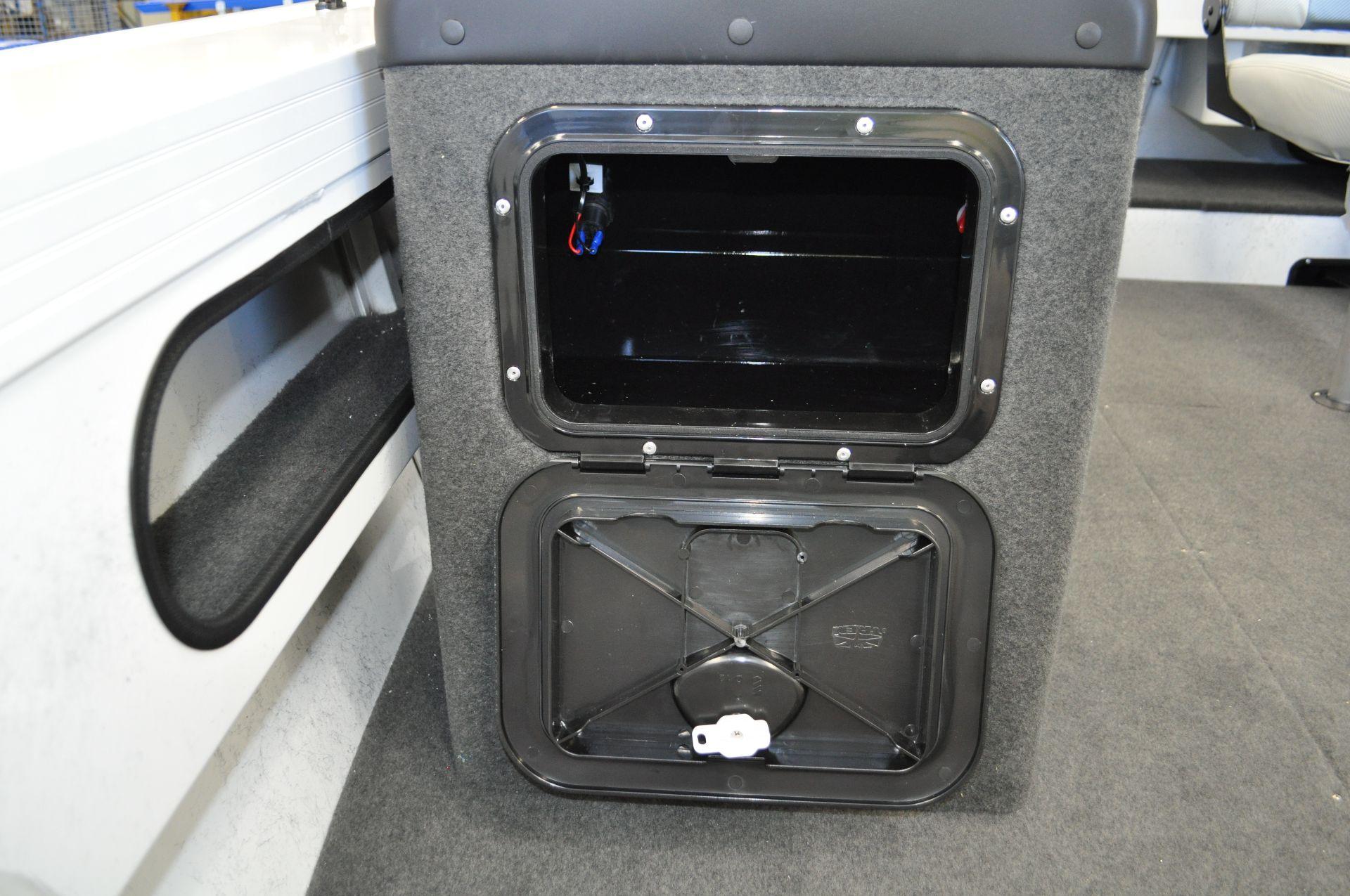 Stacer 499 Crossfire Side Console (SC) Convertible Bowrider / Fishing Boat Sales Perth WA Hitech Mar