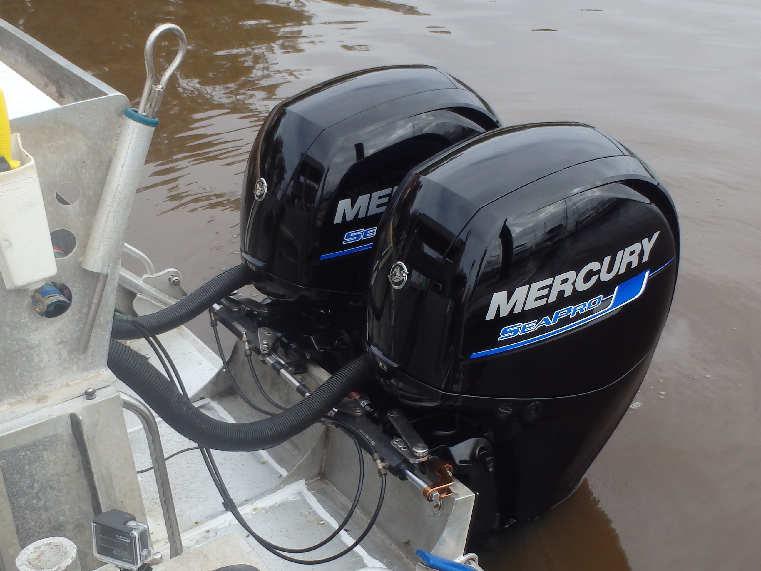 Mercury 150 Seacore Twins by Hitech Marine