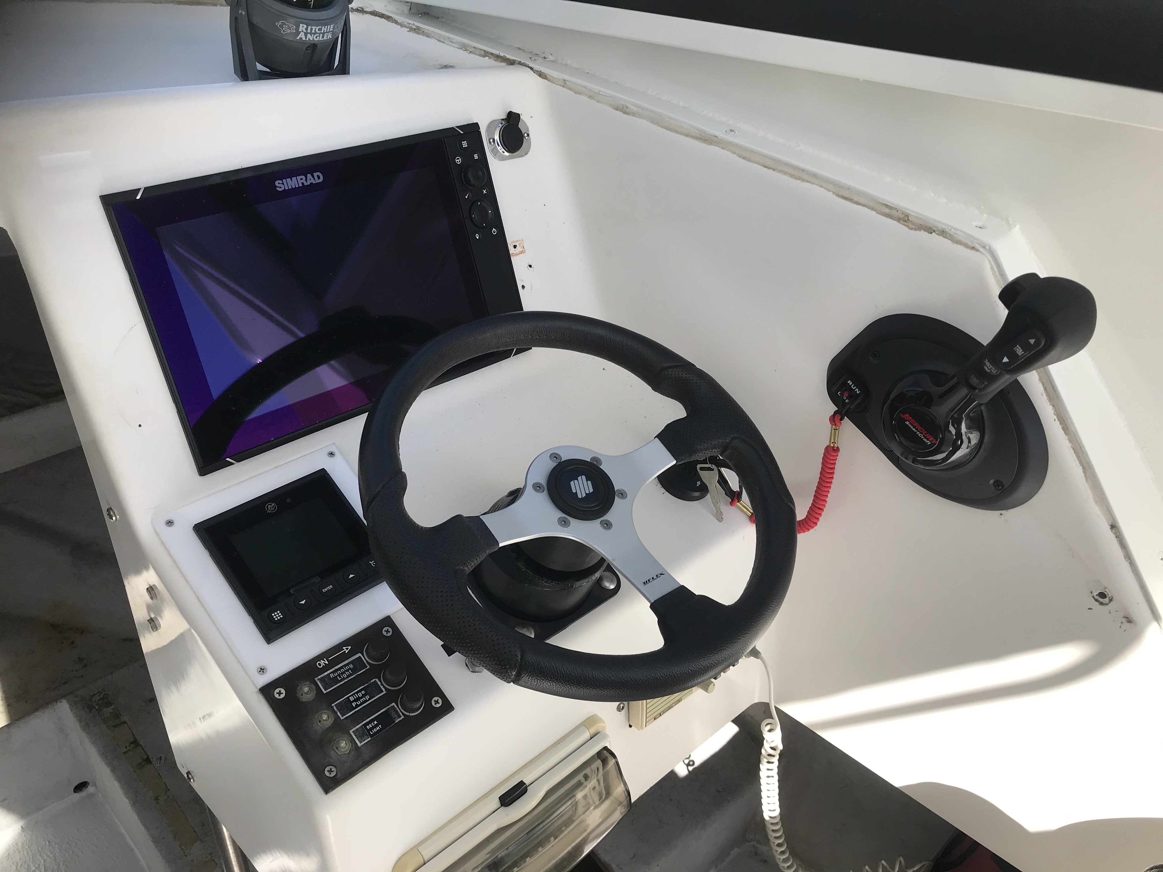 Simrad NSS 12 EVO3 Mercury V6 PRO XS Hitech Marine